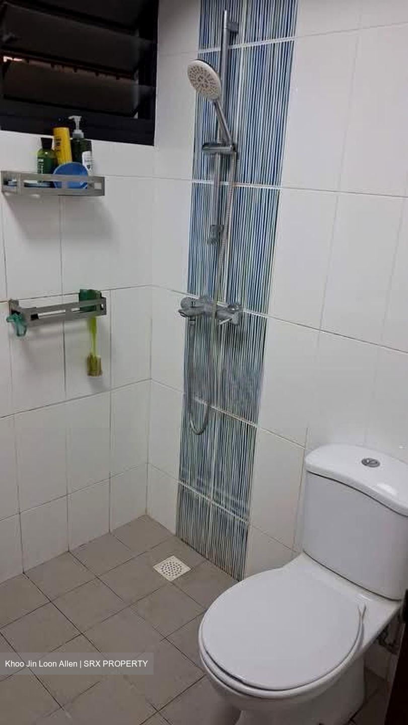 Blk 63 Greentops @ Sims Place (Geylang), HDB 3 Rooms #558044011